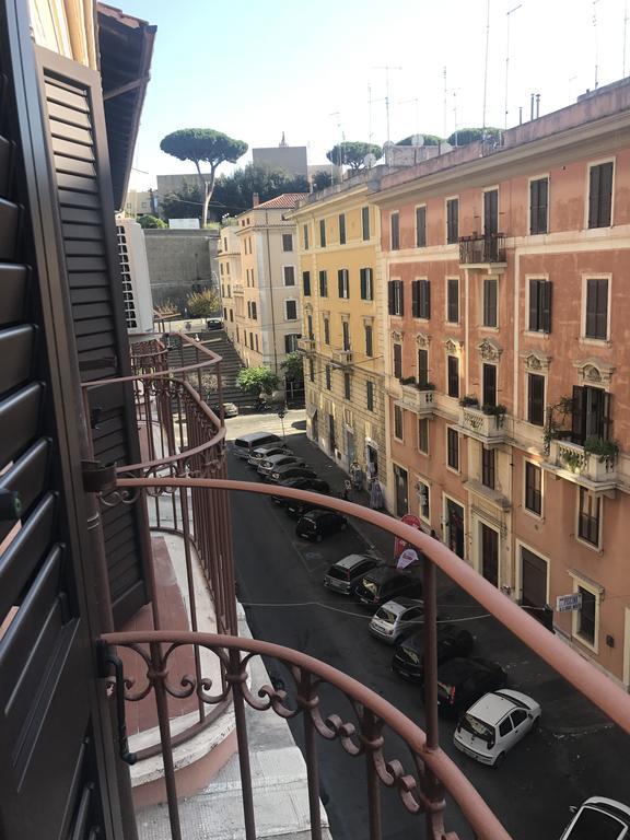 Spartacus Inn Apartment Rom Exterior foto